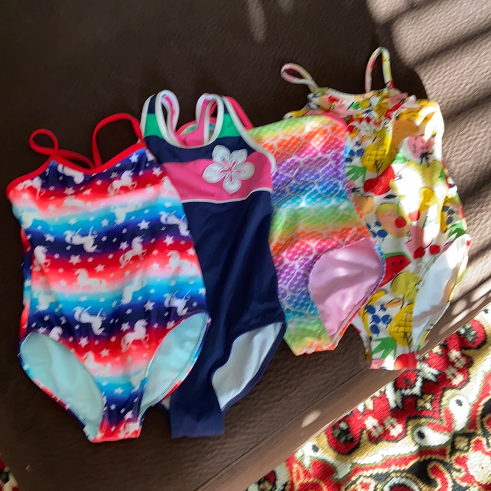 Lot of girl swimsuits medium size 7/8